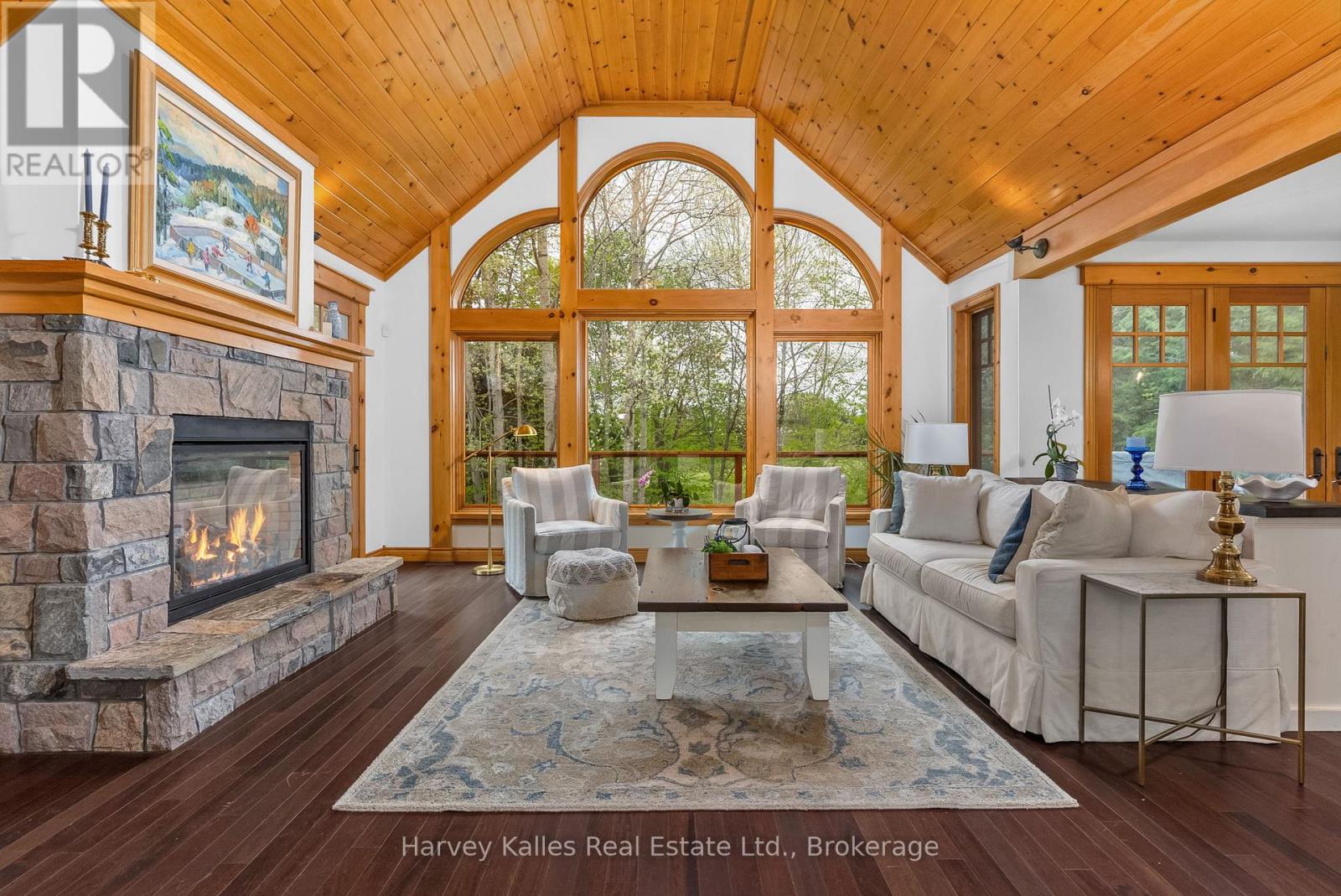 For sale: 63 CLUBHOUSE DRIVE, Huntsville (Chaffey), Ontario P1H1B1