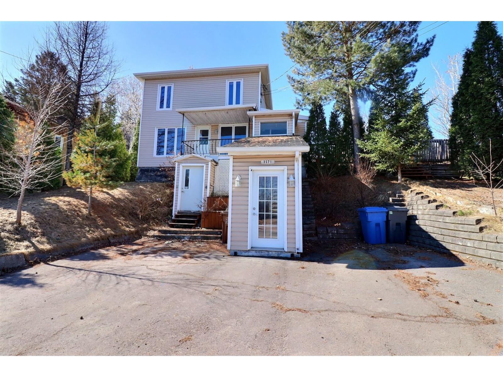 3571 Boul. du Saguenay, Saguenay (Jonquière), Quebec G7X1G9