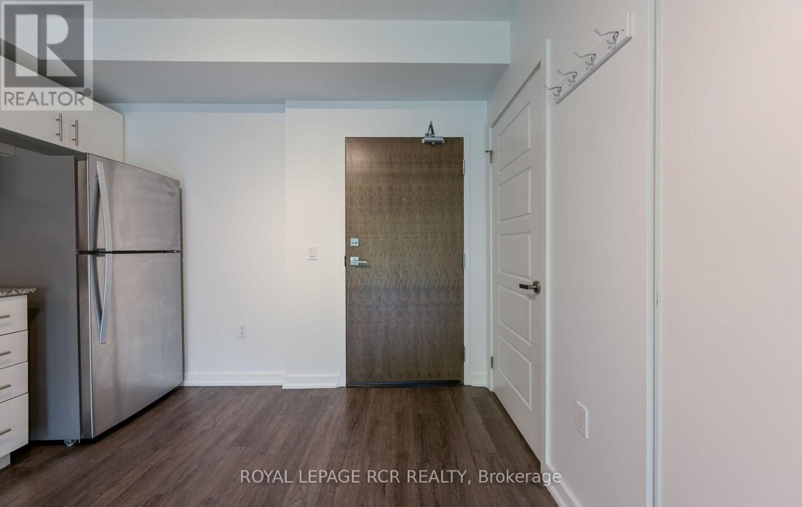 For sale: LL02 - 25 KAY CRESCENT, Guelph (Pineridge/Westminster