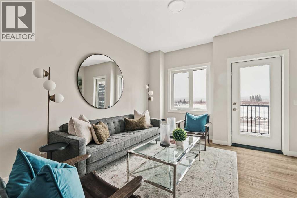 Row / Townhouse for Sale in 26 Rowmont Heath NW|Calgary, Alberta T3L0M2 4