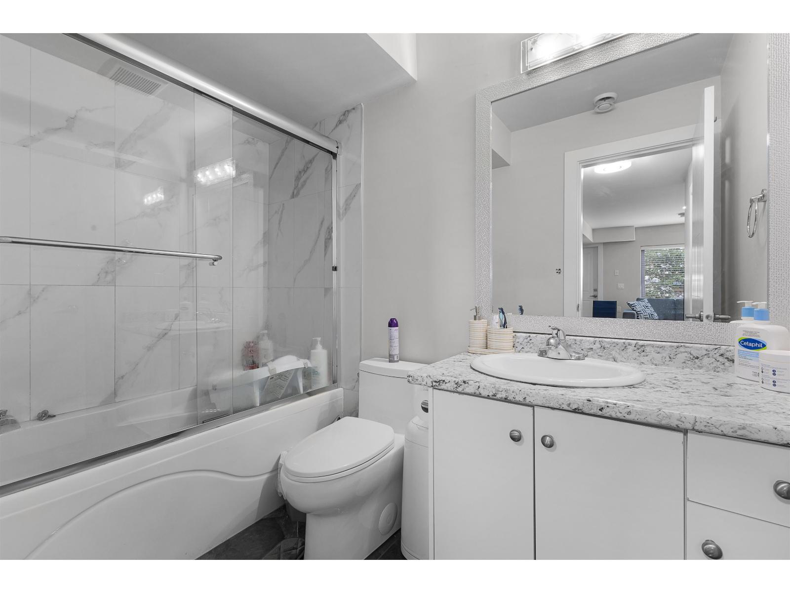For sale: 13291 MELVILLE PLACE, Surrey, British Columbia V3V6Z1