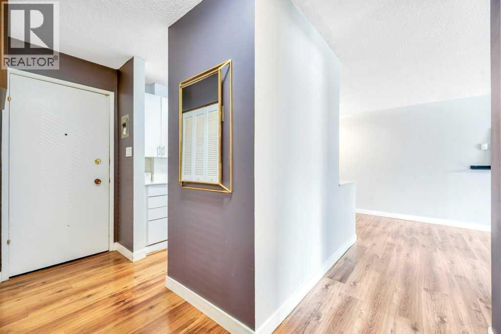 Apartment for Sale in 206, 507 57 Avenue SW|Calgary, Alberta T2Y0H2 5