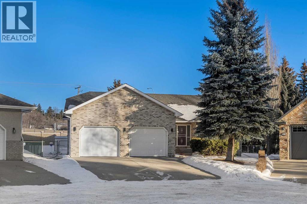 House for Sale in 22 Varsity Estates Close NW|Calgary, Alberta T3B5J2 2