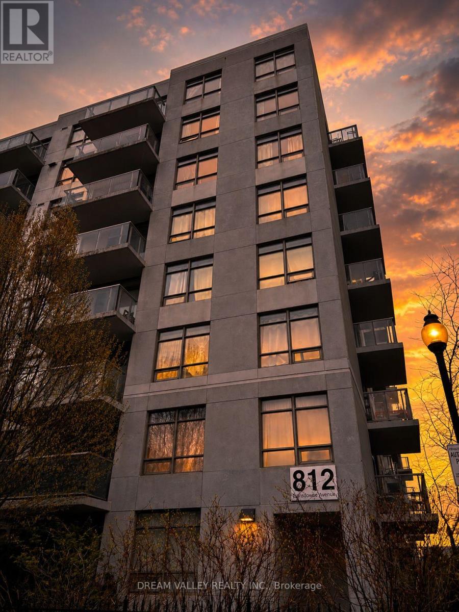 1114 - 812 LANSDOWNE AVENUE, Toronto (Dovercourt-Wallace Emerson-Junction), Ontario M6H4K5