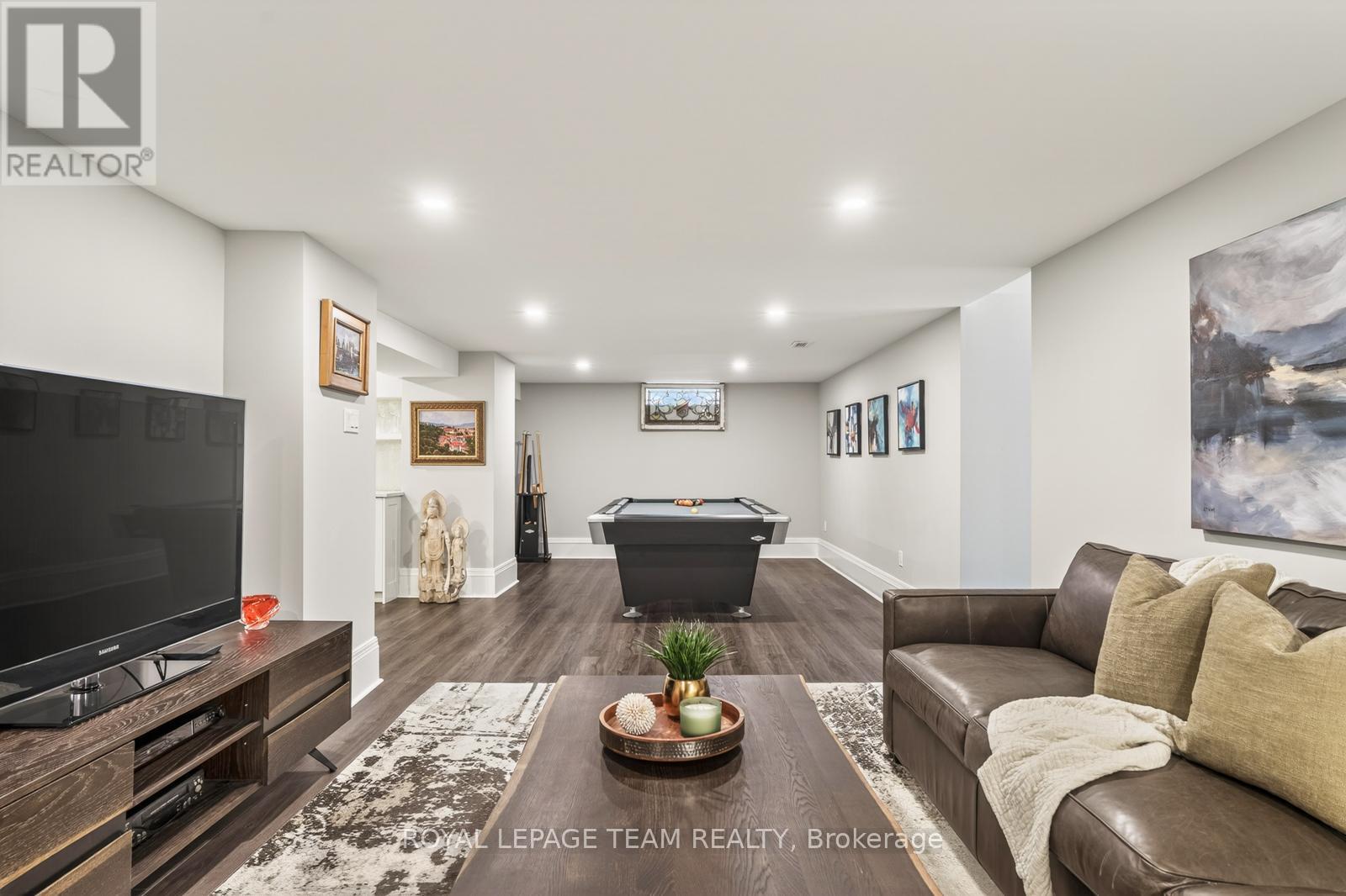 For sale: 54 PARK ROAD, Ottawa, Ontario K1M0B9 - X13085068 | REALTOR.ca