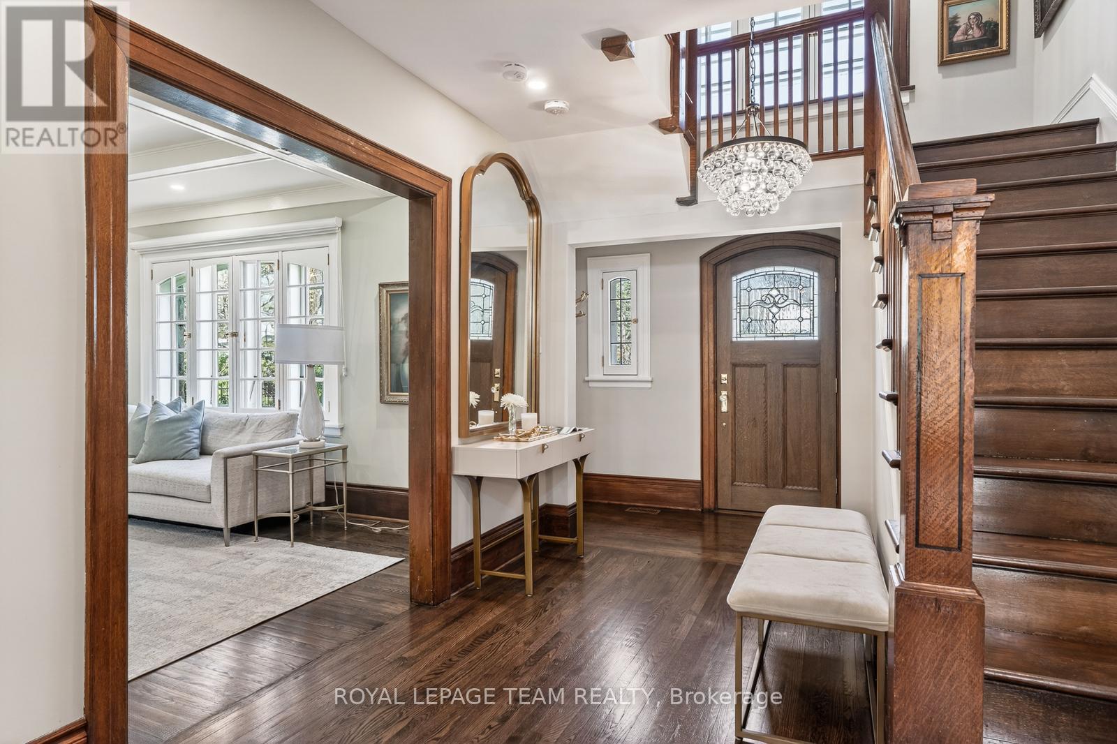For sale: 54 PARK ROAD, Ottawa, Ontario K1M0B9 - X13085068 | REALTOR.ca