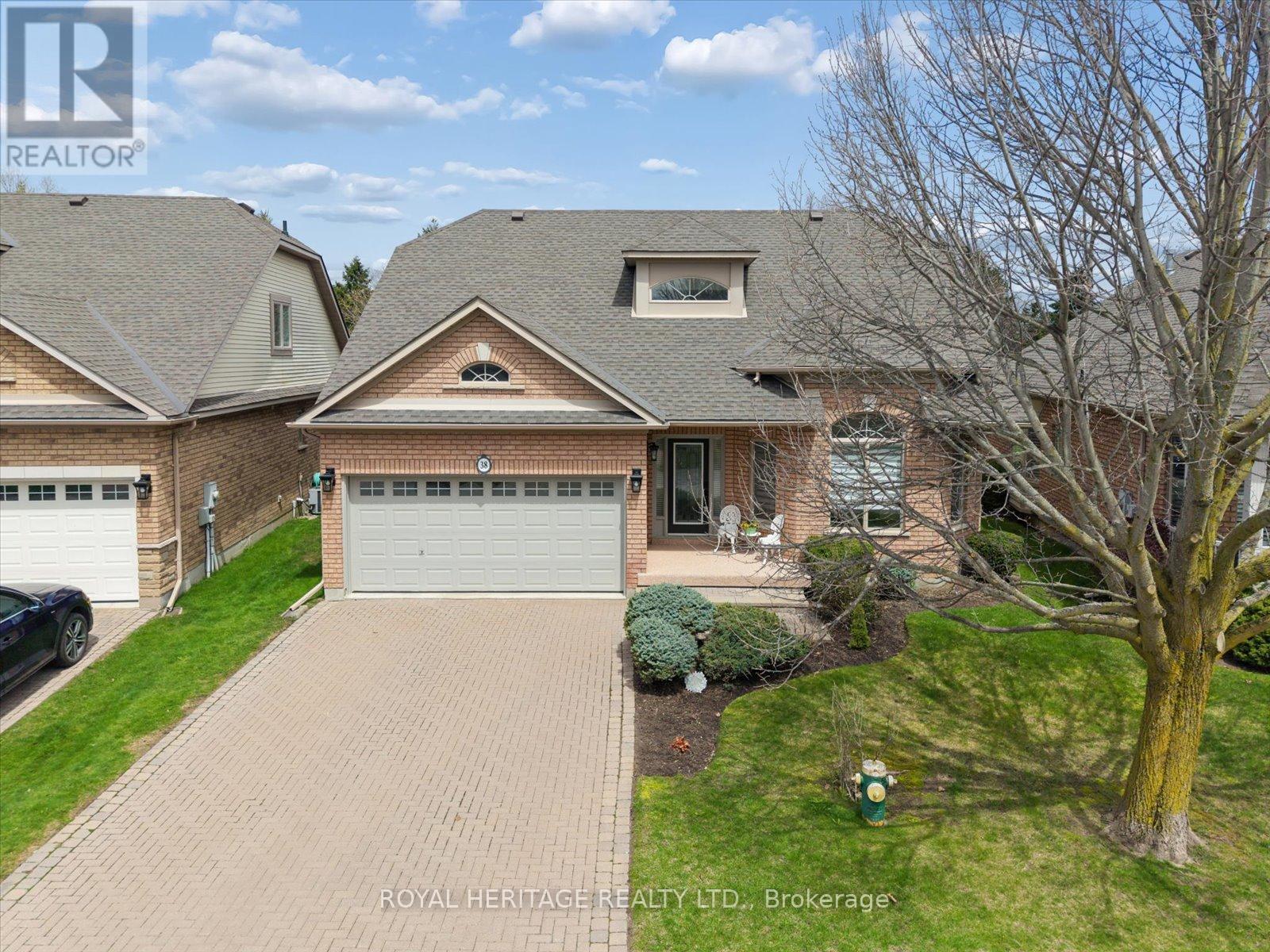 38 BRIAR GATE WAY