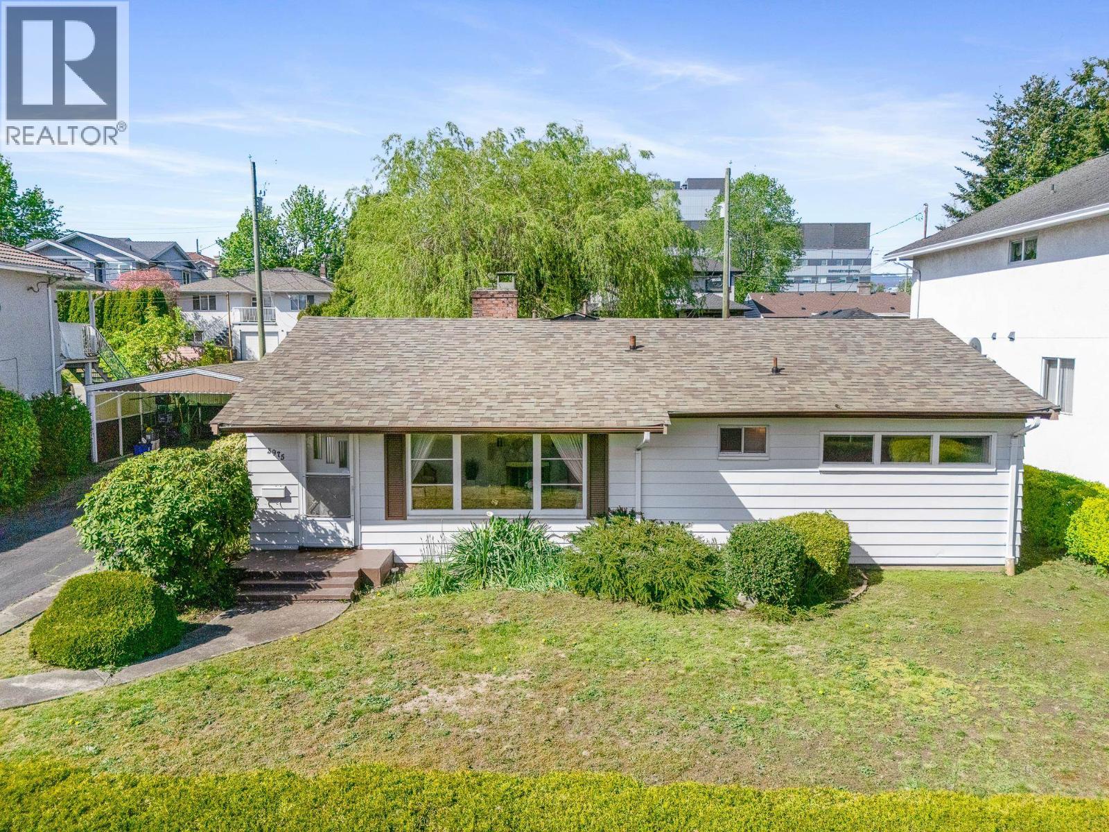3975 SPRUCE STREET|Burnaby, British Columbia V5G1Y2
