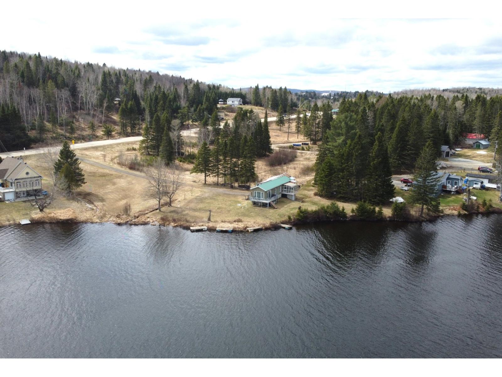 For sale: 5710 Ch. Brassard, Saint-Zénon, Quebec J0K3N0 - 22068174