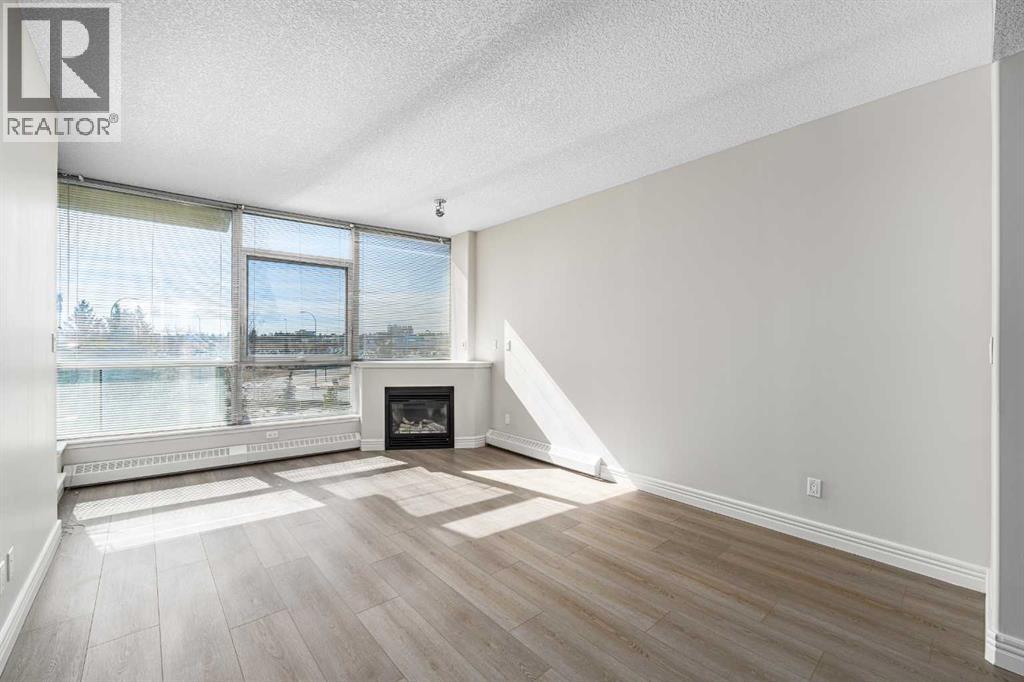 Apartment for Sale in 304, 55 Spruce Place SW|Calgary, Alberta T3C3X5 5