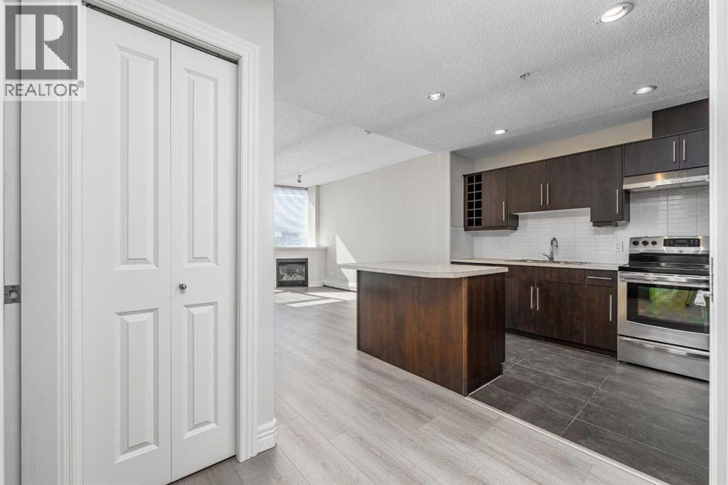 Apartment for Sale in 304, 55 Spruce Place SW|Calgary, Alberta T3C3X5 3