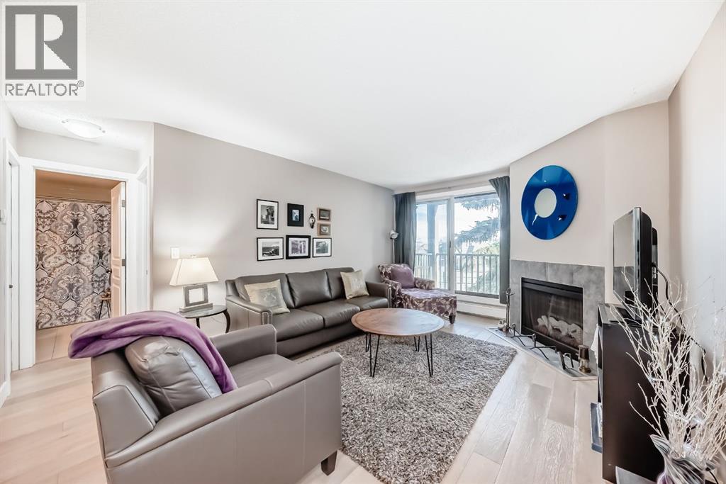 Apartment for Sale in 824, 6400 Coach Hill Road SW|Calgary, Alberta T3H1B8 2