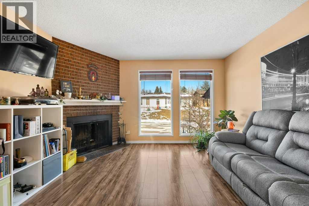 Duplex for Sale in 113 Ranch Glen Place NW|Calgary, Alberta T3G1E9 5