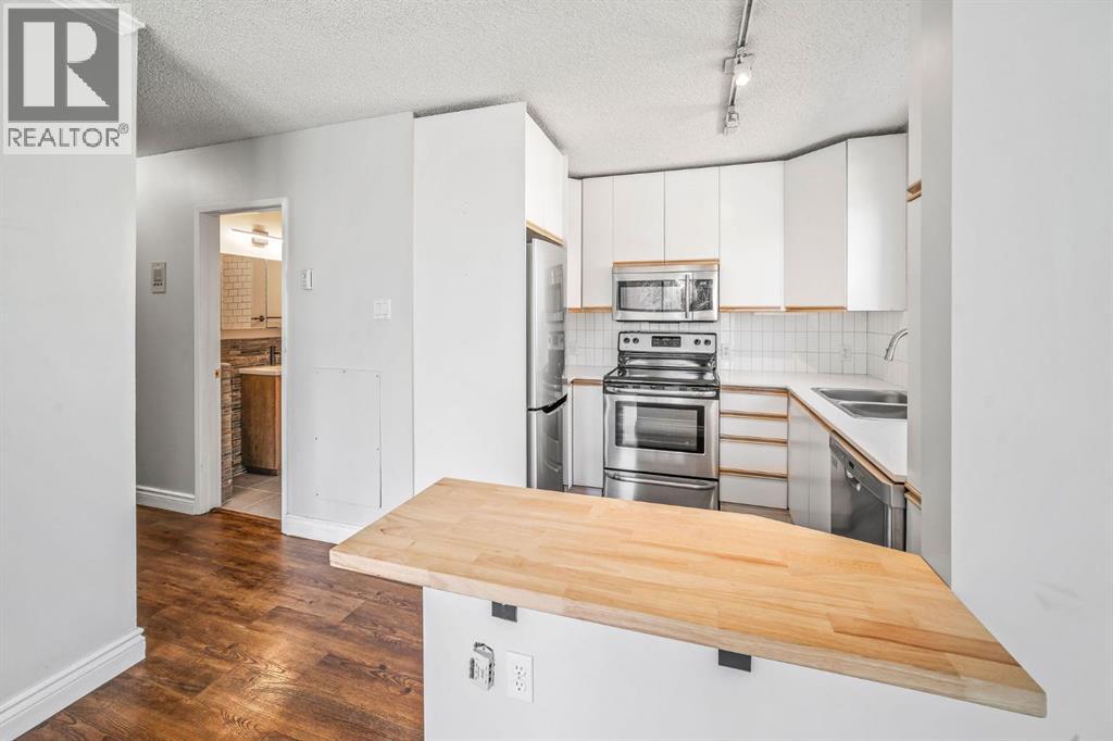 Apartment for Sale in 207, 808 Royal Avenue SW|Calgary, Alberta T2T0L3 5