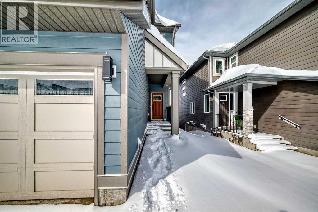 House for Sale in 137 Verity Manor SW|Calgary, Alberta T2Y0S8 2