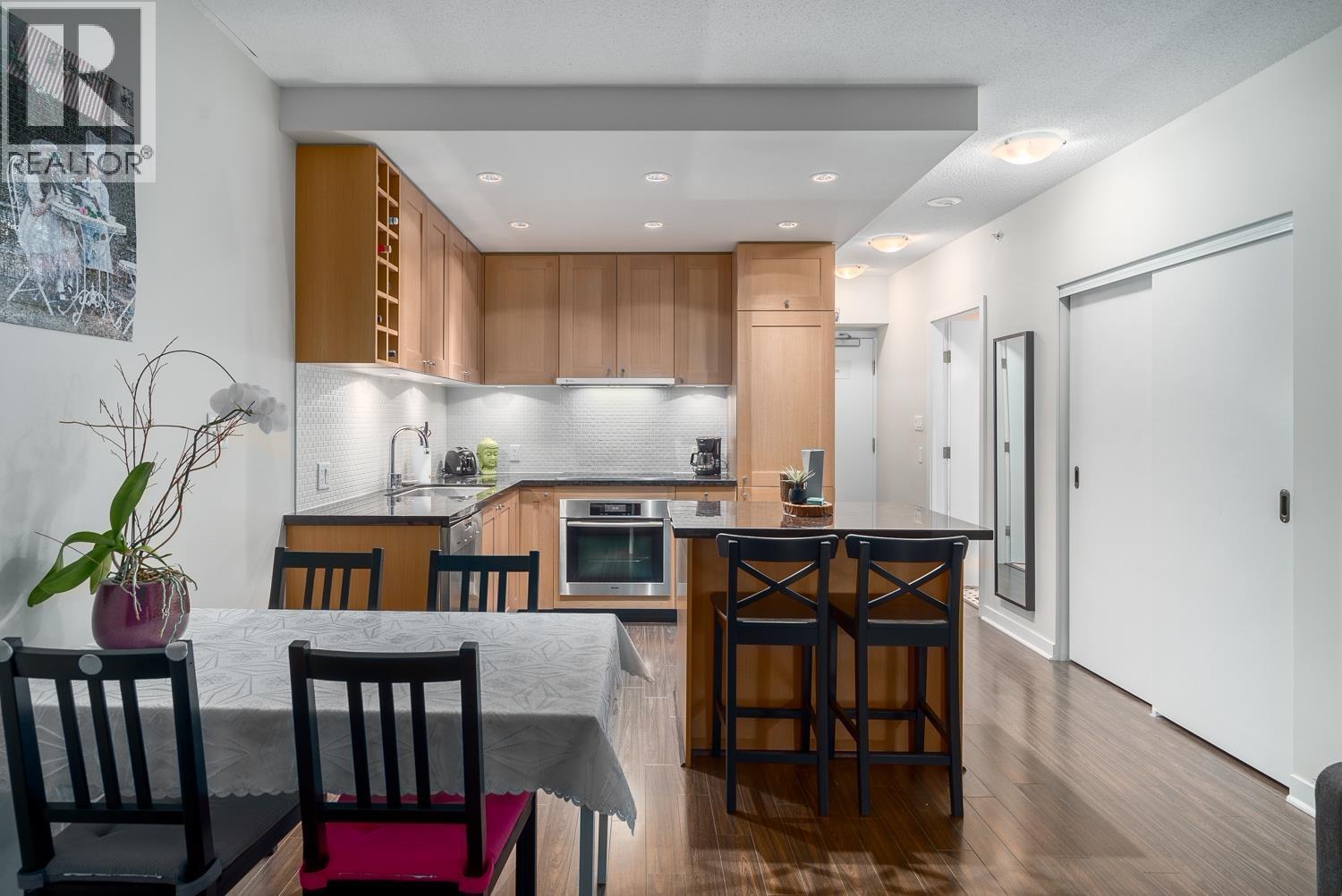 1905 821 CAMBIE STREET|Vancouver, British Columbia V6B0E3