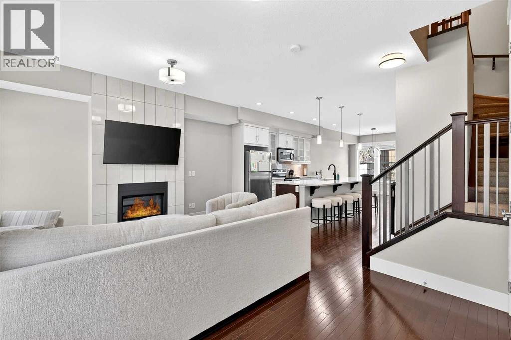 Row / Townhouse for Sale in 548 Quarry Park Boulevard SE|Calgary, Alberta T2C5E8 4