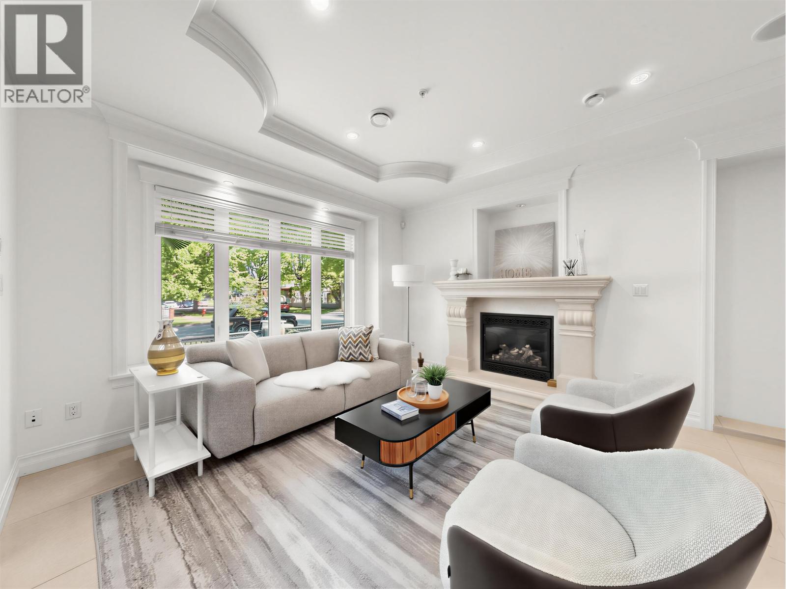 2456 E 45TH AVENUE|Vancouver, British Columbia V5R3B5