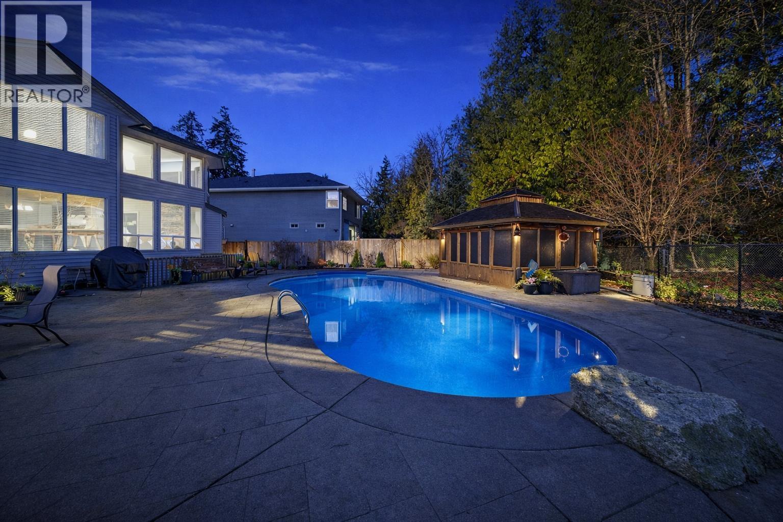 For sale: 10668 245B STREET, Maple Ridge, British Columbia V2W2G2