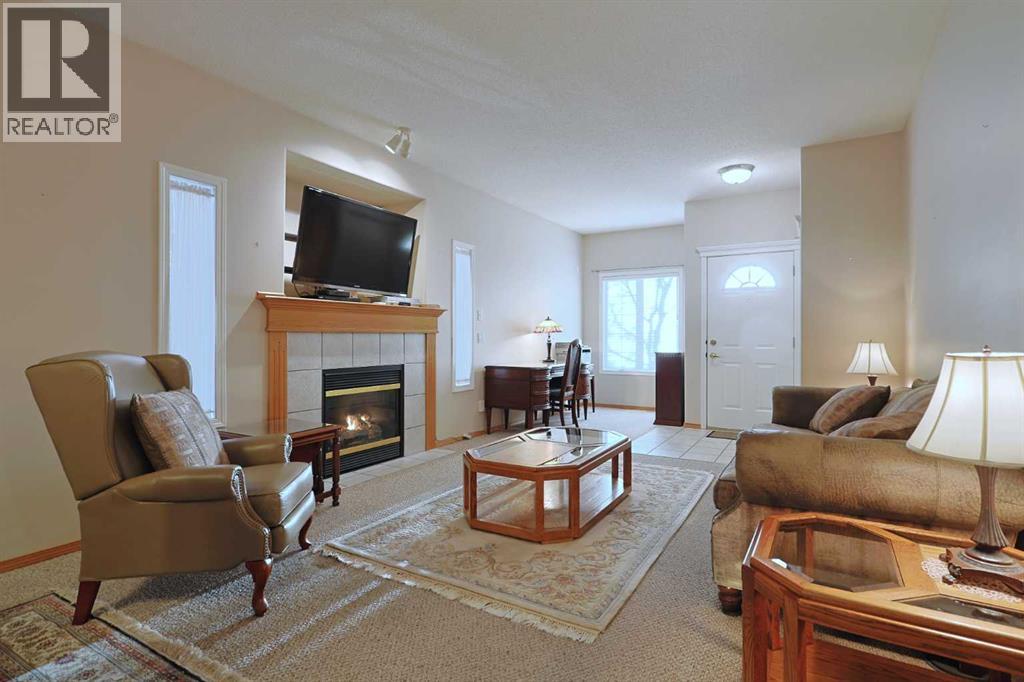 Duplex for Sale in 13 Scimitar Heath NW|Calgary, Alberta T3L2E1 5