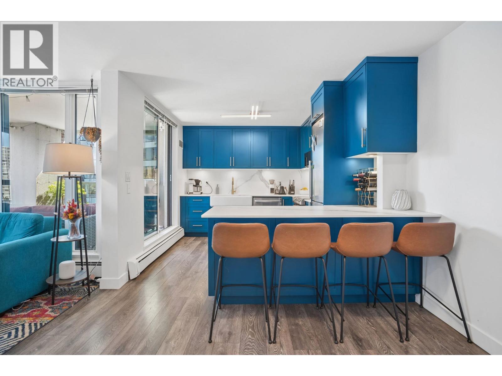 1604 1010 BURNABY STREET|Vancouver, British Columbia V6E4L8