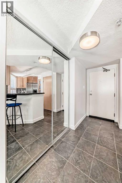 Apartment for Sale in 703, 626 15 Avenue SW|Calgary, Alberta T2R0R5 3