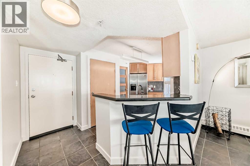 Apartment for Sale in 703, 626 15 Avenue SW|Calgary, Alberta T2R0R5 4