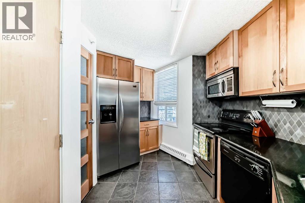 Apartment for Sale in 703, 626 15 Avenue SW|Calgary, Alberta T2R0R5 5