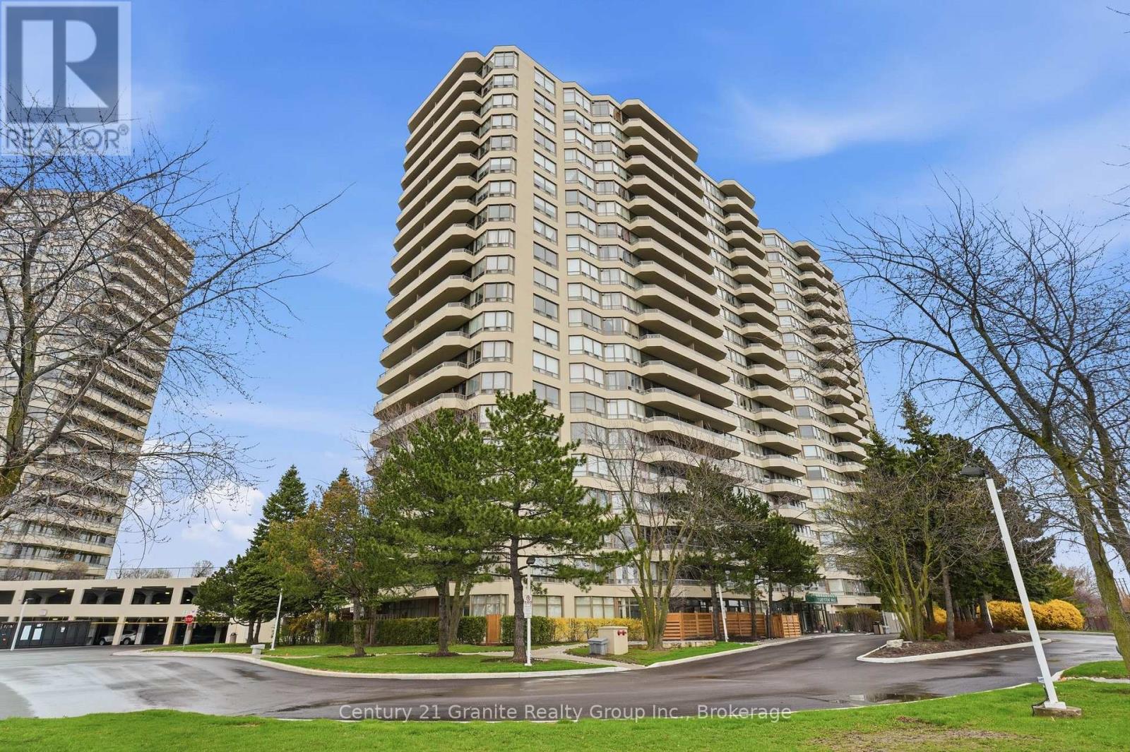 180 - 1 GREYSTONE WALK DRIVE