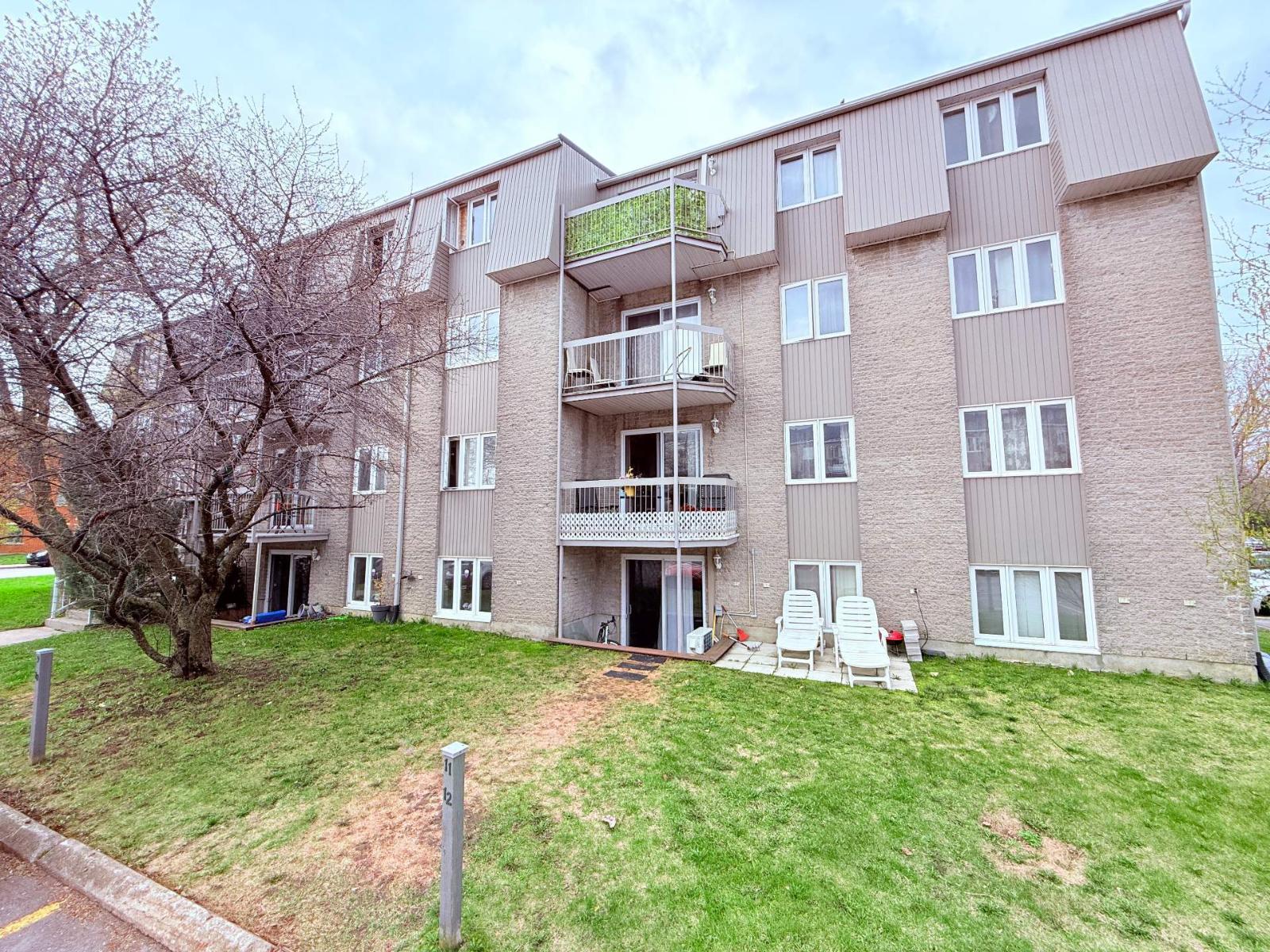 420 Rue St-Laurent, #401, La Prairie, Quebec J5R5V5