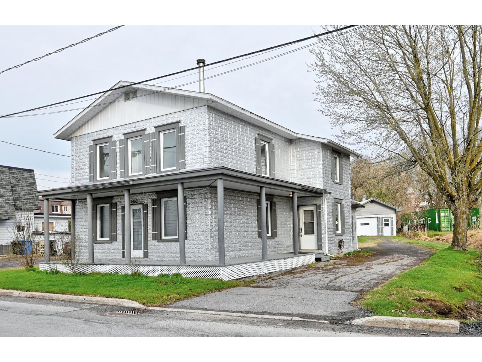 4460 Rue Crépeau, Saint-Félix-de-Valois, Quebec J0K2M0