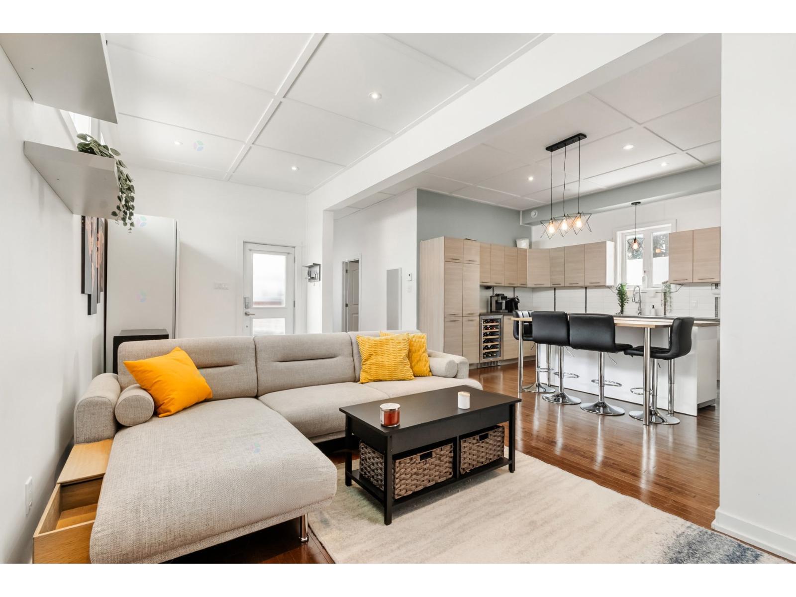 3950 Boul. Sir-Wilfrid-Laurier, #205, Longueuil (Saint-Hubert), Quebec J3Y5Y9