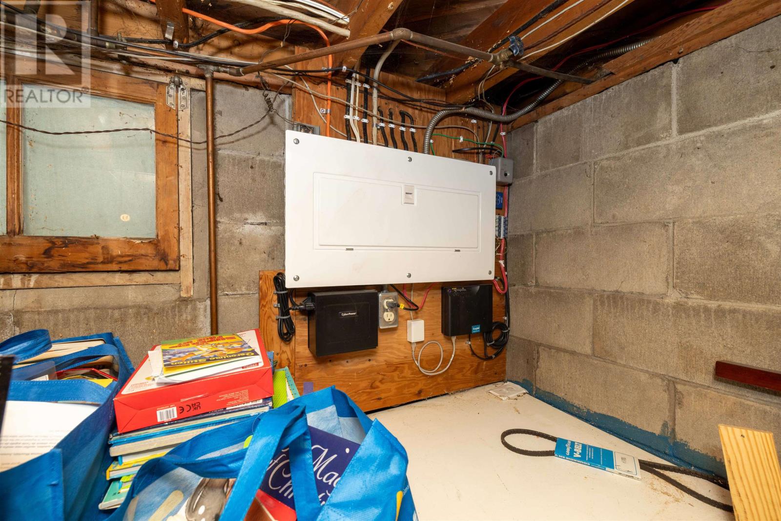 property-image