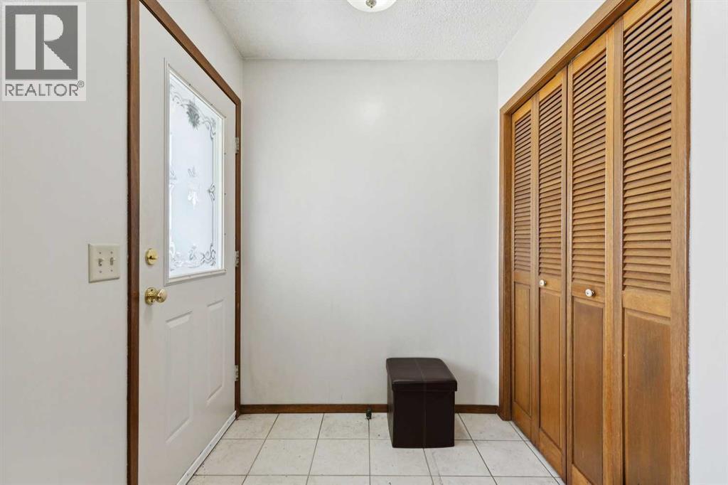 House for Sale in 156 Falshire Close NE|Calgary, Alberta T3J3A1 3
