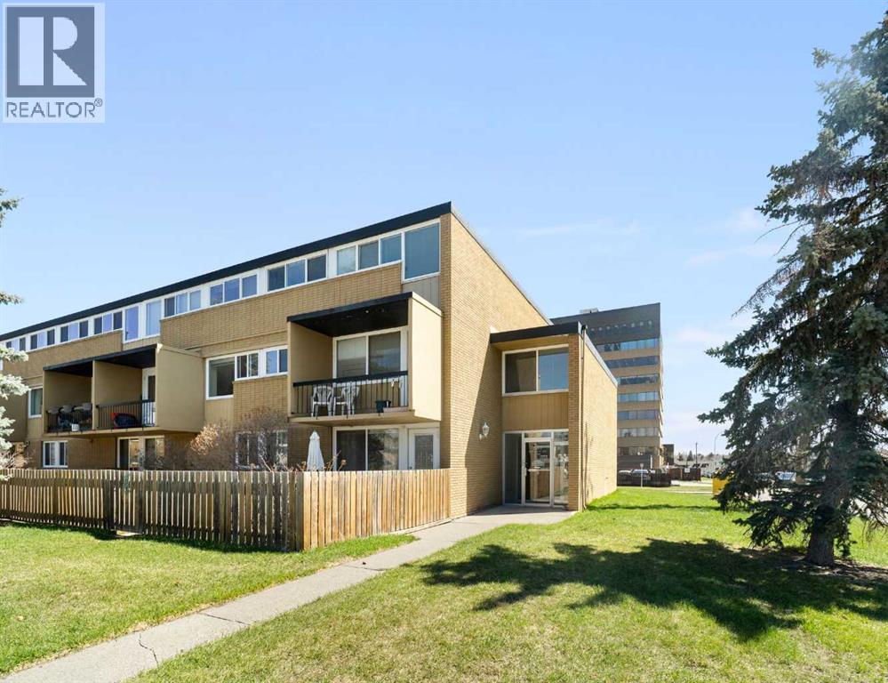 Apartment for Sale in 112, 7007 4A Street SW|Calgary, Alberta T2V1A1 2