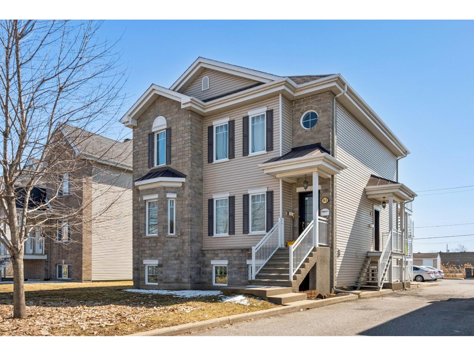 39 Rue Lajoie, #1, Châteauguay, Quebec J6K0B5