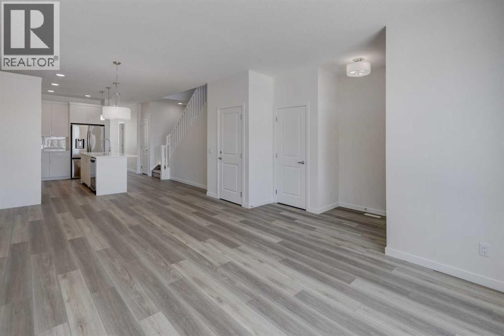 Duplex for Sale in 47 Lewisburg Manor NE|Calgary, Alberta T3P2N7 5
