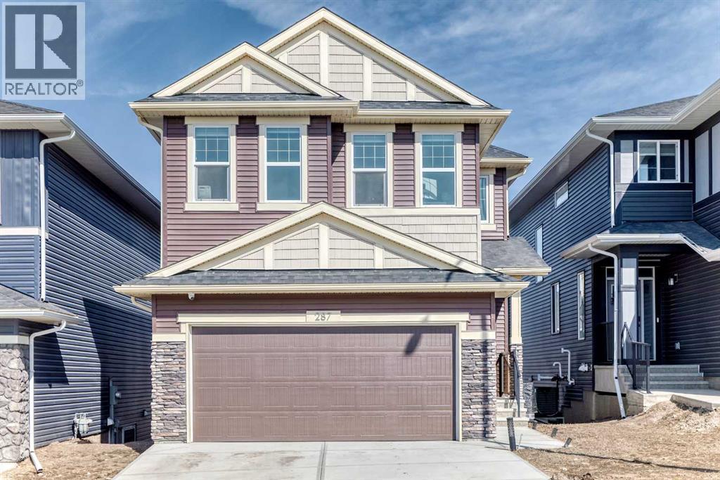 House for Sale in 287 Amblehurst Way NW|Calgary, Alberta T3P2J8