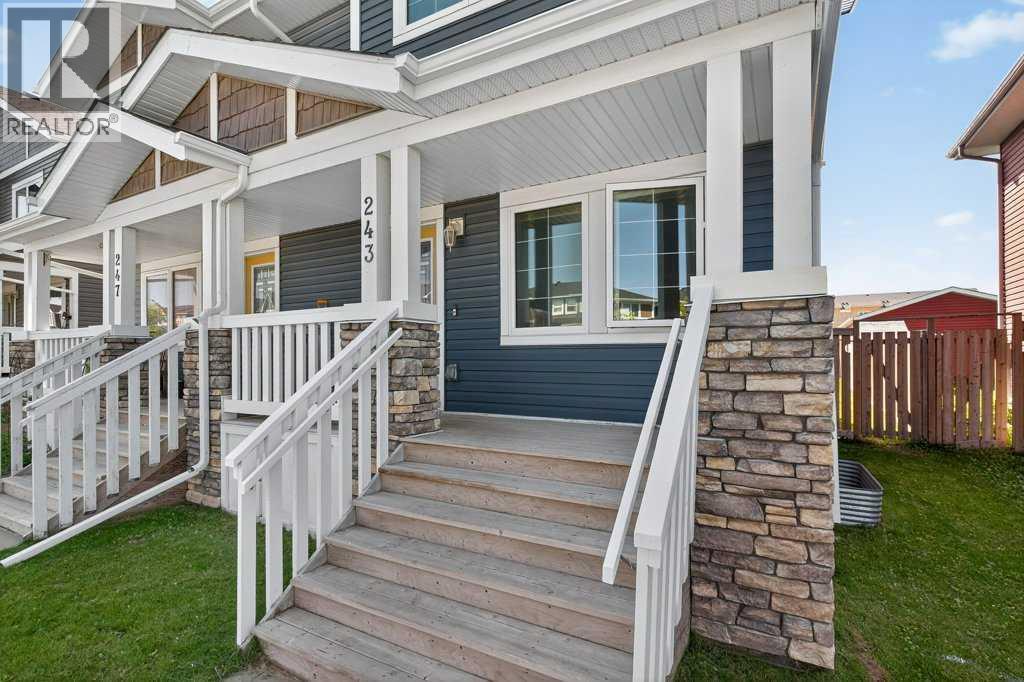 Duplex for Sale in 243 Redstone Drive NE|Calgary, Alberta T3N0N4 2