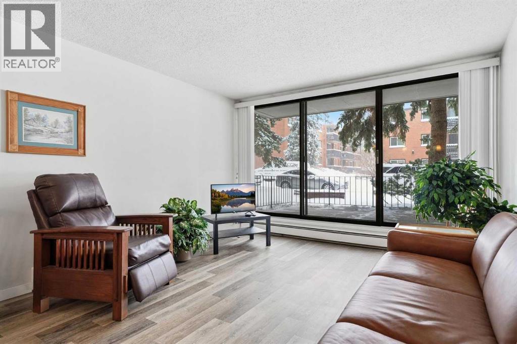 Apartment for Sale in 103, 521 57 Avenue SW|Calgary, Alberta T2V4N5 3