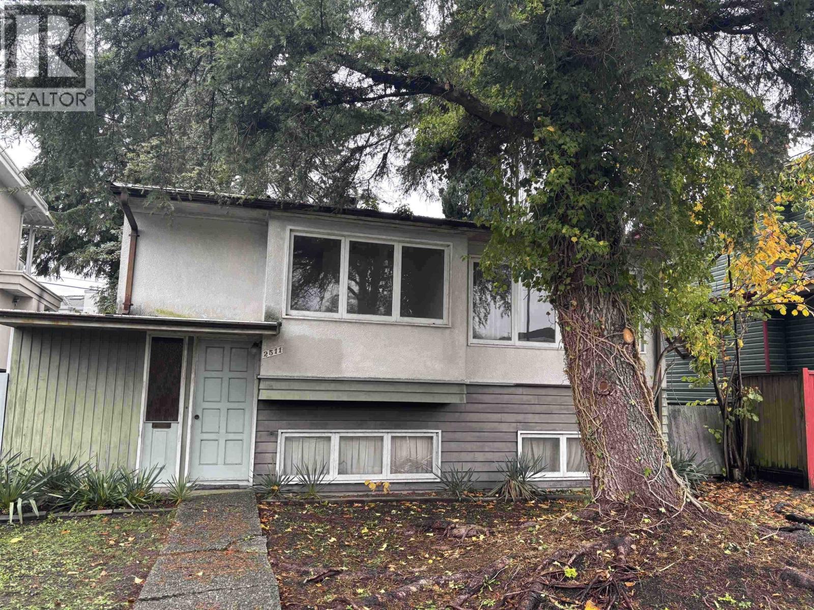 2511 UPLAND DRIVE|Vancouver, British Columbia V5S2B6