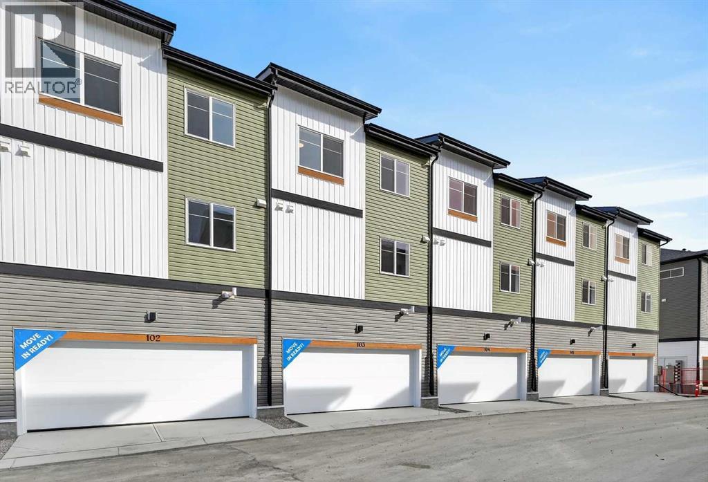 Row / Townhouse for Sale in 102, 28 Red Embers Plaza NE|Calgary, Alberta T3N2W1 2