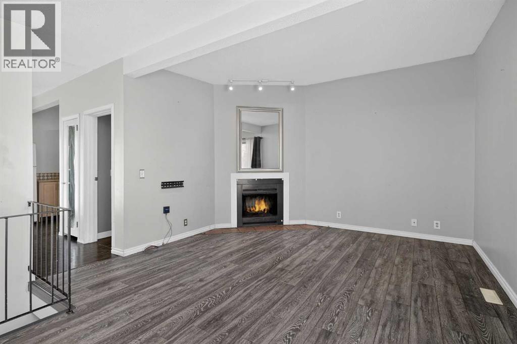 Duplex for Sale in 2240A 43 Street SE|Calgary, Alberta T2B1H5 3