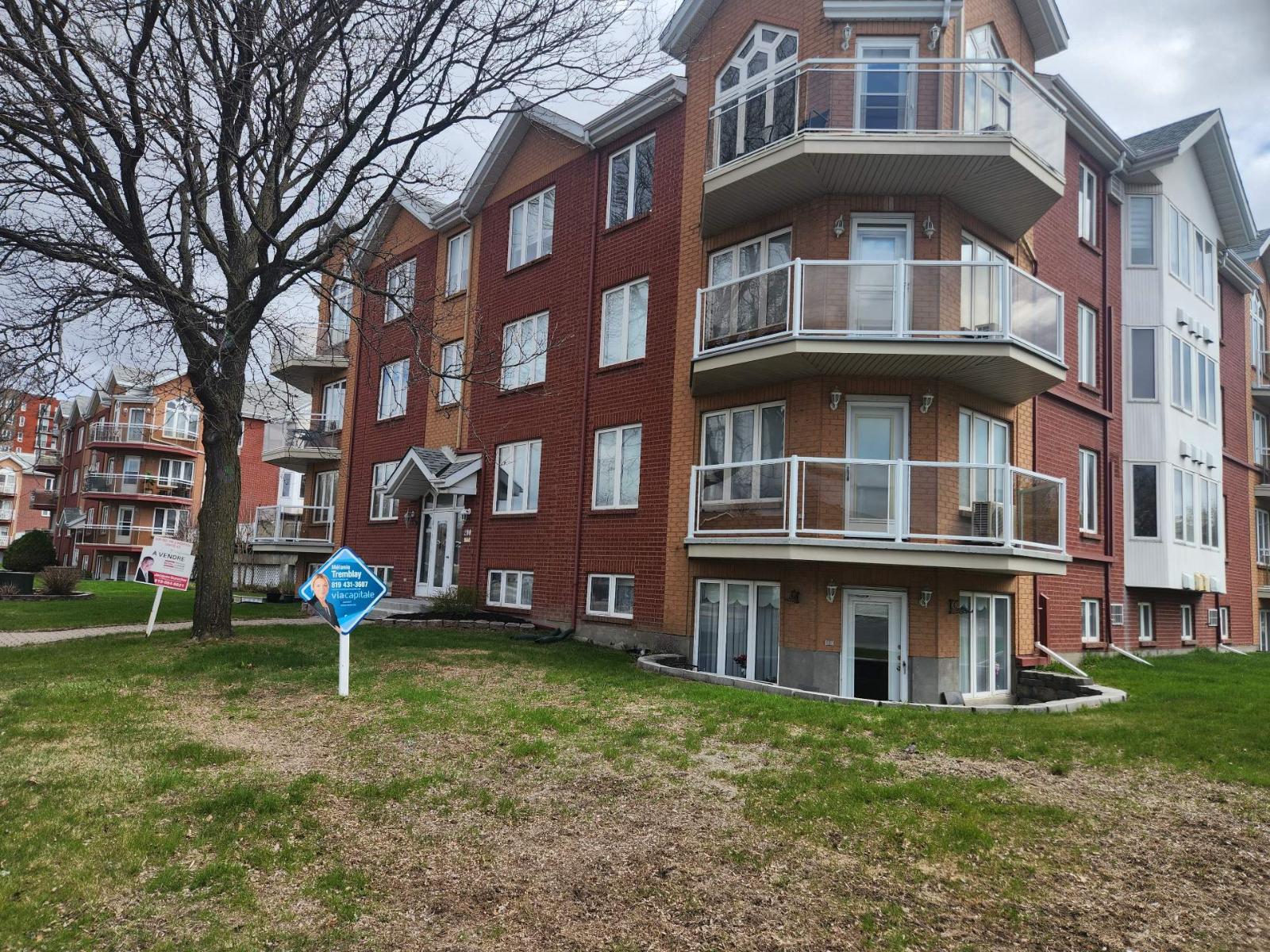 200 Boul. de l'Hôpital, #3, Gatineau (Gatineau), Quebec J8T8J6