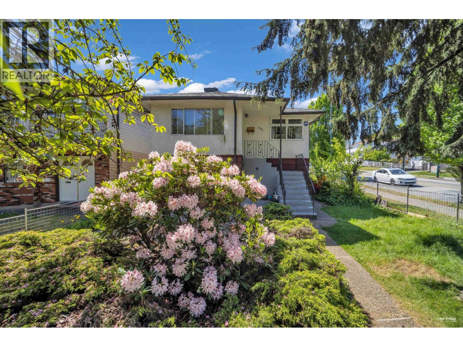 3006 E 27TH AVENUE|Vancouver, British Columbia V5R1P2