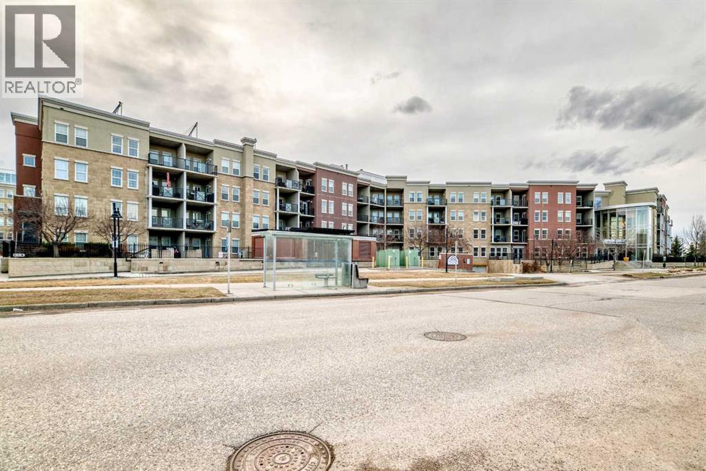 Apartment for Sale in 3008, 11811 Lake Fraser Drive SE|Calgary, Alberta T2J7J1 4