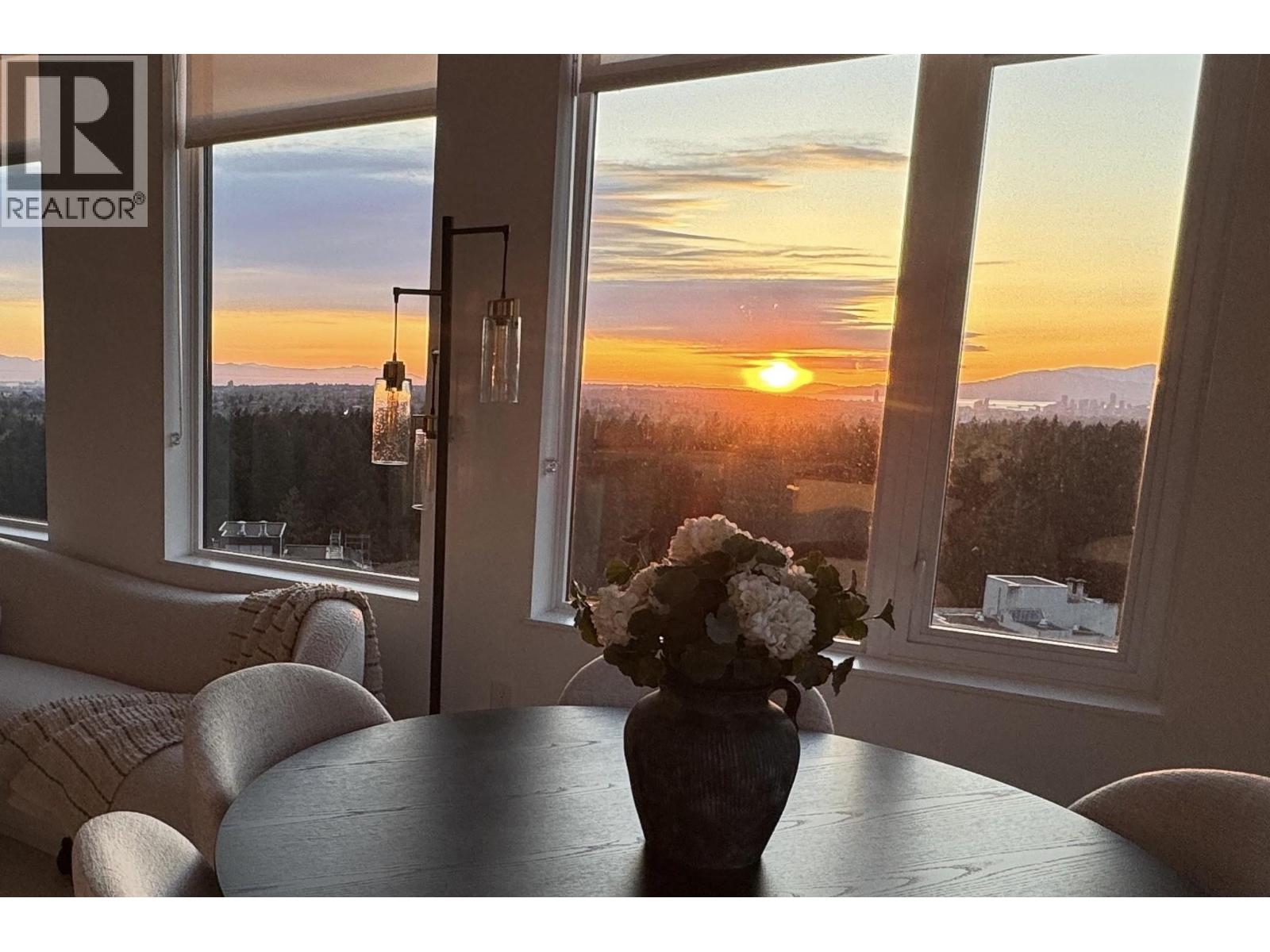 2506 6468 WILLINGDON AVENUE|Burnaby, British Columbia V5H0L3