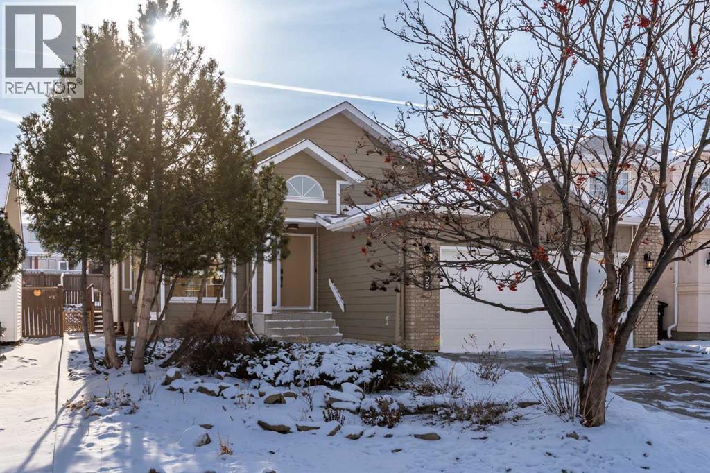 House for Sale in 58 Edgevalley Close NW|Calgary, Alberta T3A5E4