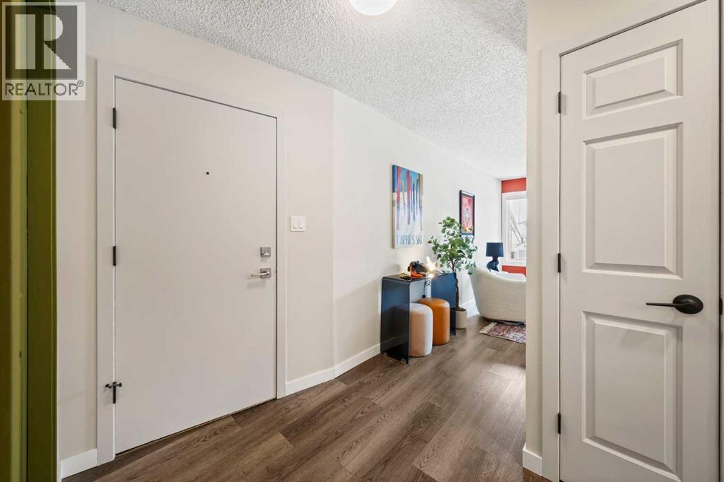 Apartment for Sale in 202, 825 4 Street NE|Calgary, Alberta T2E3S9 3