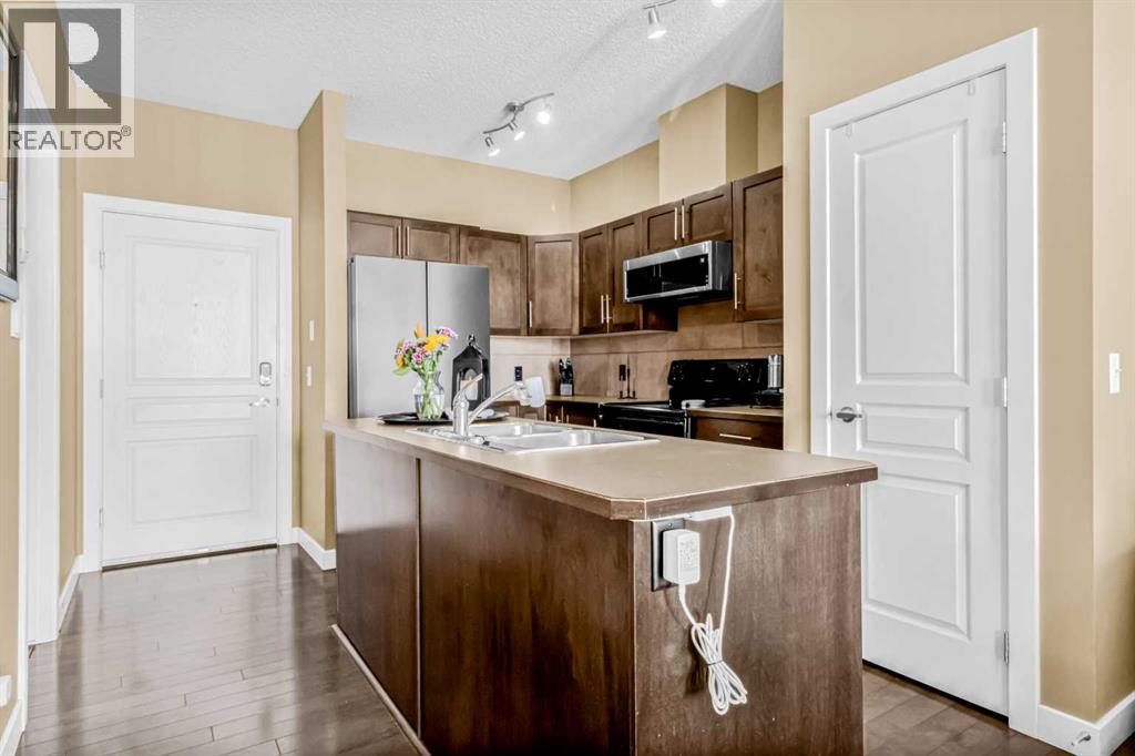 Apartment for Sale in 306, 10 Panatella Road NW|Calgary, Alberta T3K0V4 5
